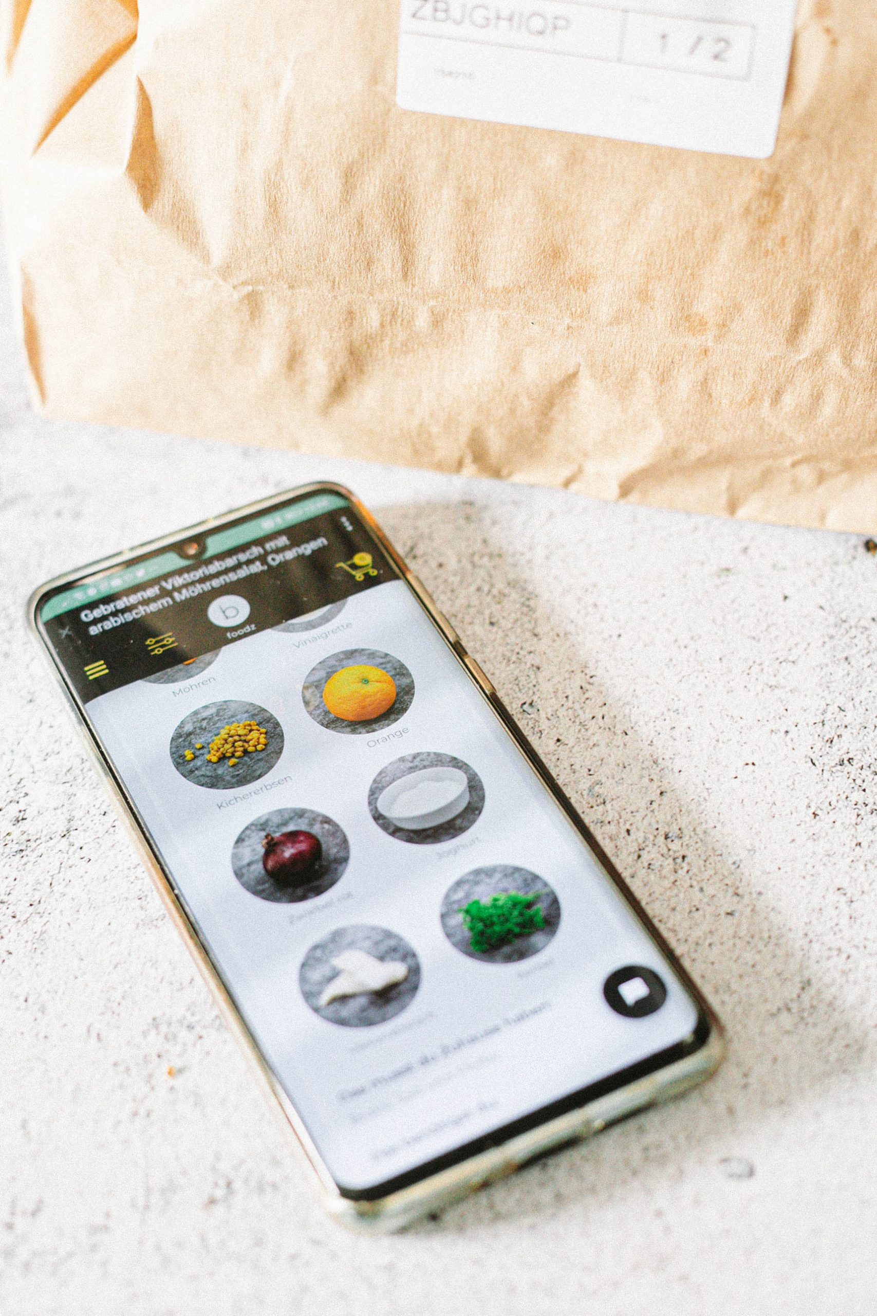 Statt Kochkarten zeigt dir den Handy mit Hilfe eines QR Codes die einzelnen Schritte an