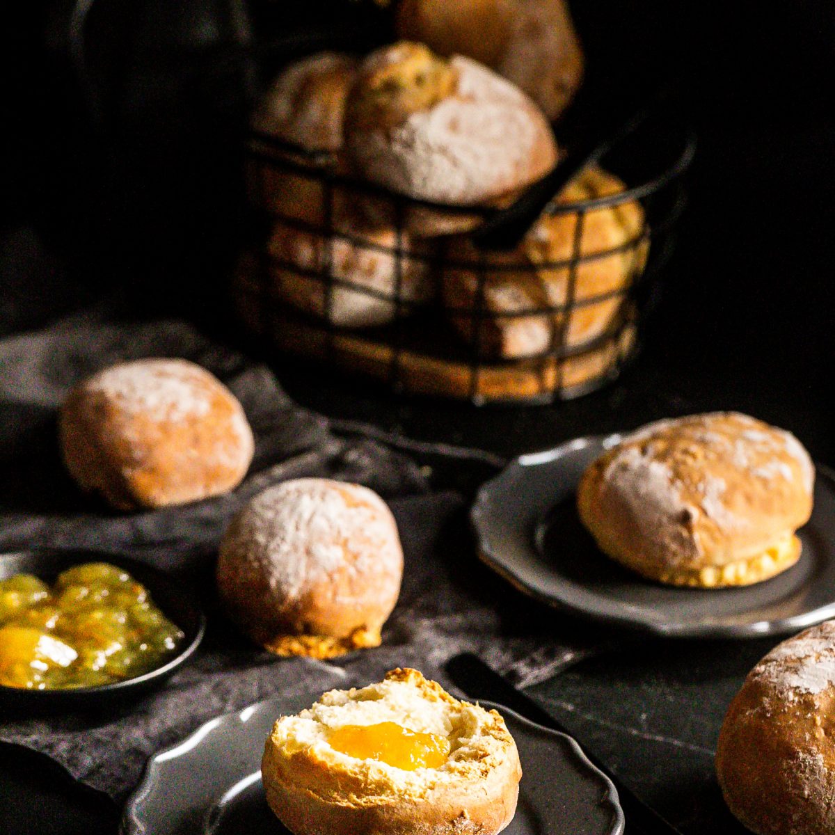 Quarkbrötchen Rezept - in nur 20 Minuten gebacken Quarkbrötchen Rezept - in nur 20 Minuten gebacken